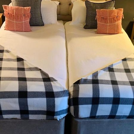 The Fenwick Steak & Seafood Pub Hotell Claughton Exteriör bild