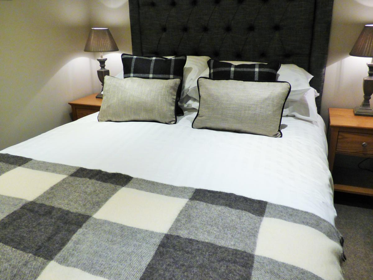 The Fenwick Steak & Seafood Pub Hotell Claughton Exteriör bild